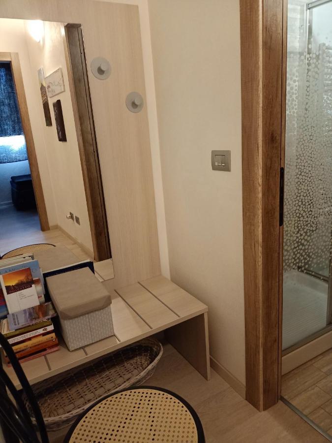 Апартаменти Vite Dipinte 1 Bilocale In Langa Новело Екстер'єр фото