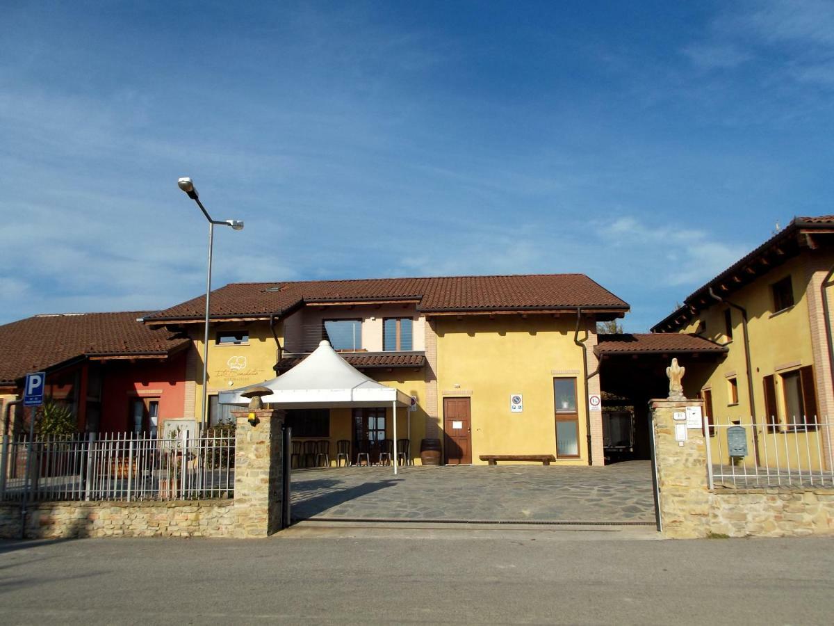 Апартаменти Vite Dipinte 1 Bilocale In Langa Новело Екстер'єр фото